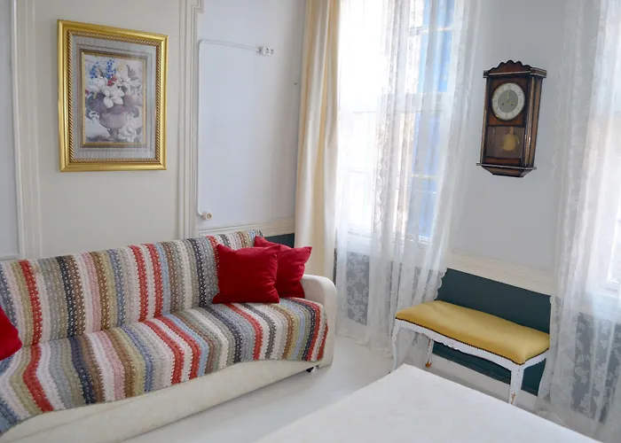 Cunda Adali Gasthof Ayvalı