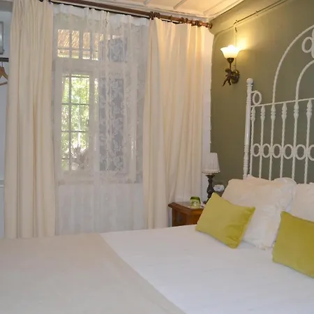 Pensión Cunda Adali 3*