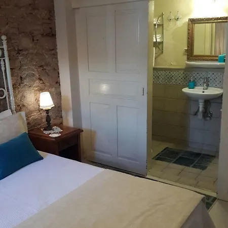 Cunda Adali Pensión Ayvalı