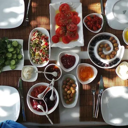 Cunda Adali 3* Ayvalı