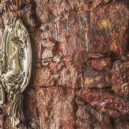 Pensión Cunda Adali